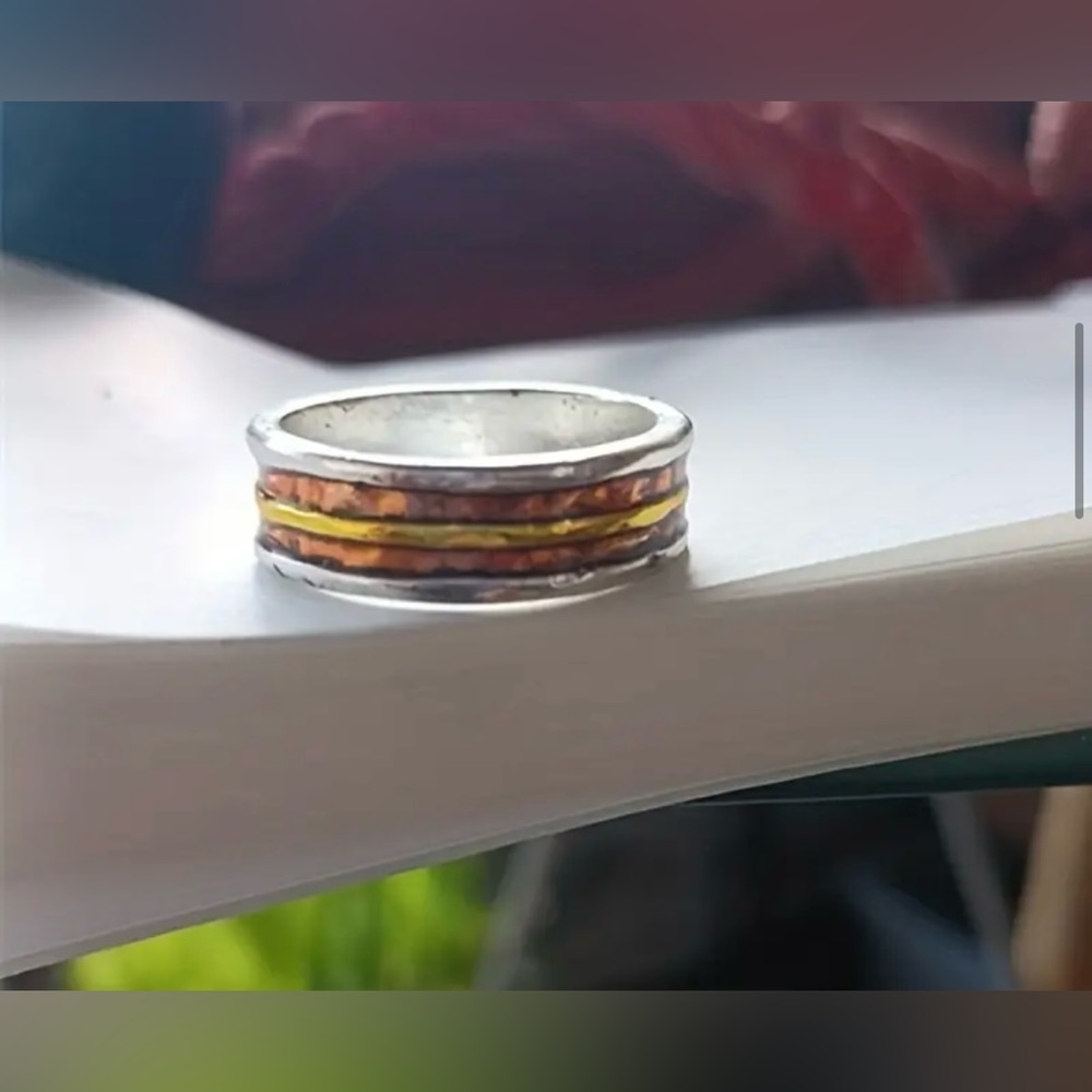 Cross Ring - Picture 2 of 3